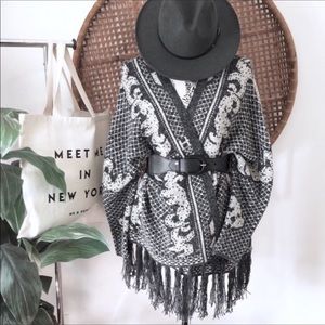 La Fee Verte Anthropologie sweater. Grey/cream Dolman sleeve.